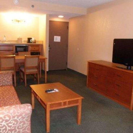 Quality Inn Florissant-St Louis Εξωτερικό φωτογραφία