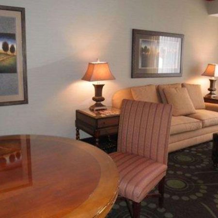 Quality Inn Florissant-St Louis Εξωτερικό φωτογραφία