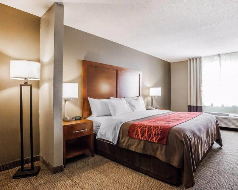 Quality Inn Florissant-St Louis Εξωτερικό φωτογραφία